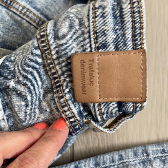 Zara Jeans - Picture 2 of 6